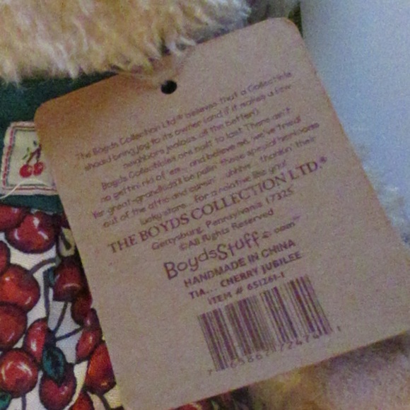"Tia...Cherry Jubilee" #65126-1 Boyds Bear Collection - Picture 6 of 7